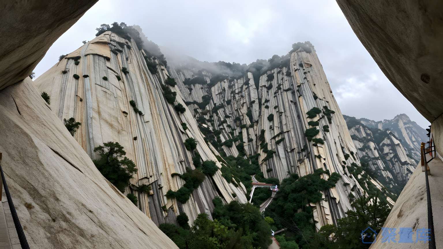 山谷景观 山谷 景观 旅游 自然风光 石砂山峦