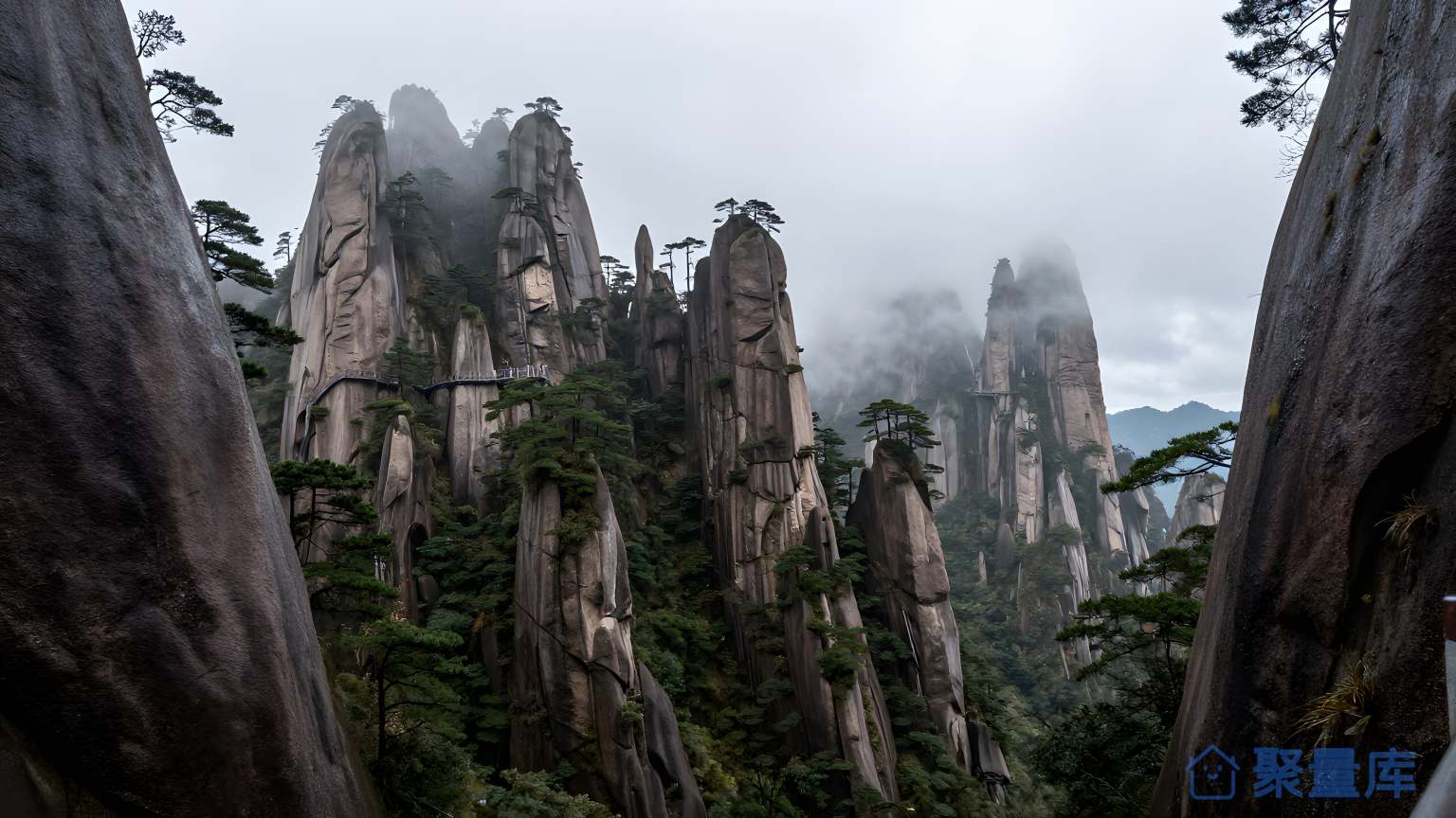 天然奇观之旅 山谷 矛墨
