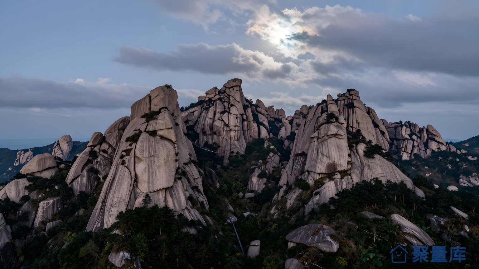山脉之美 旅游景点 自然风景