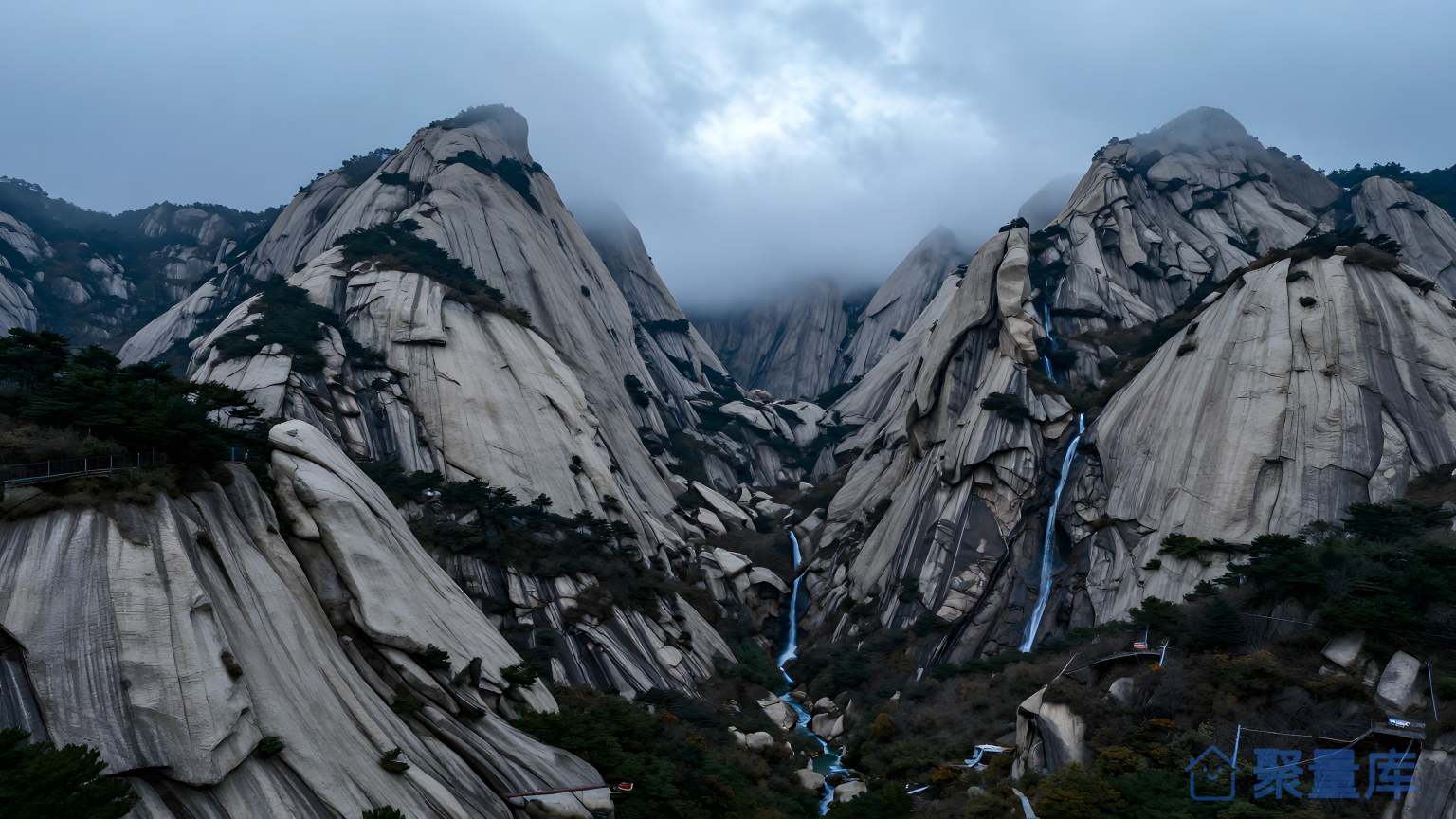 山谷之旅 壮观景