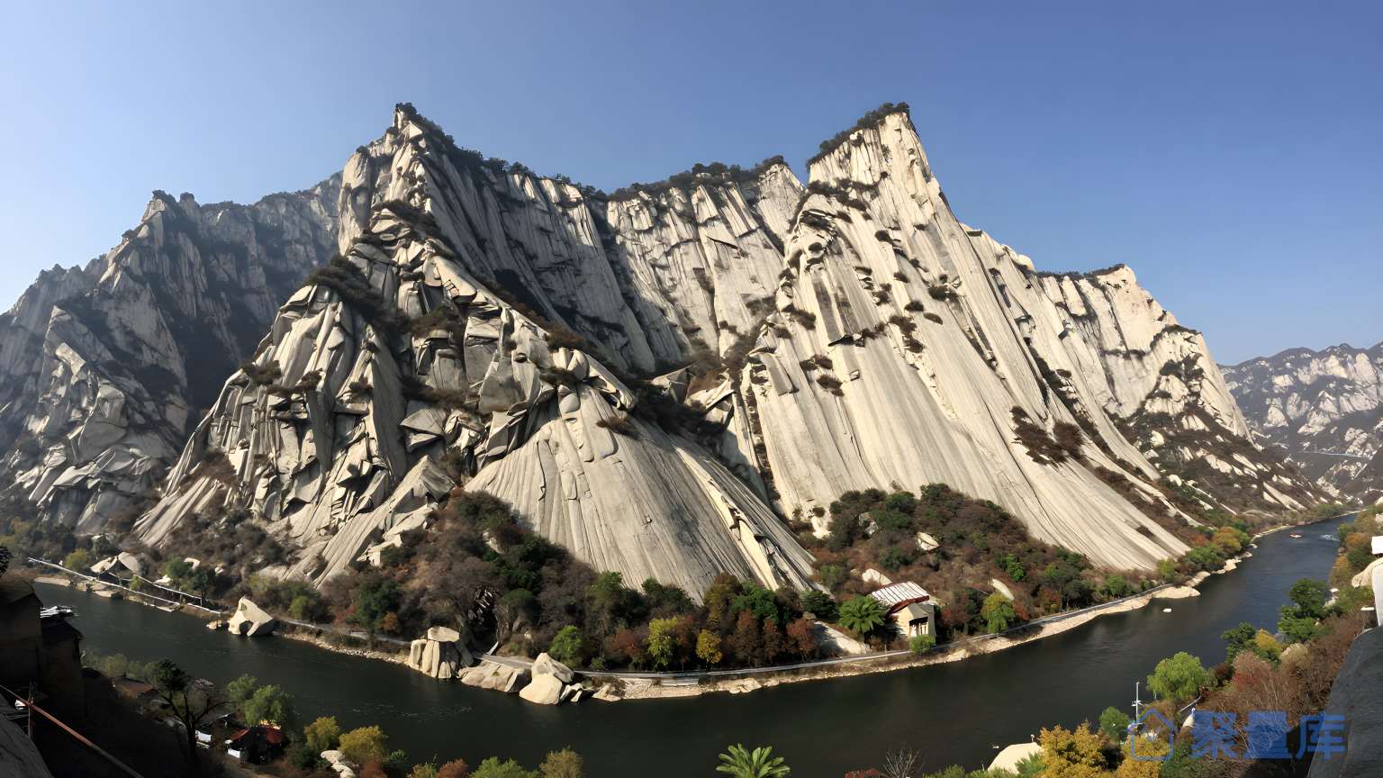 山脉之旅 自然风光